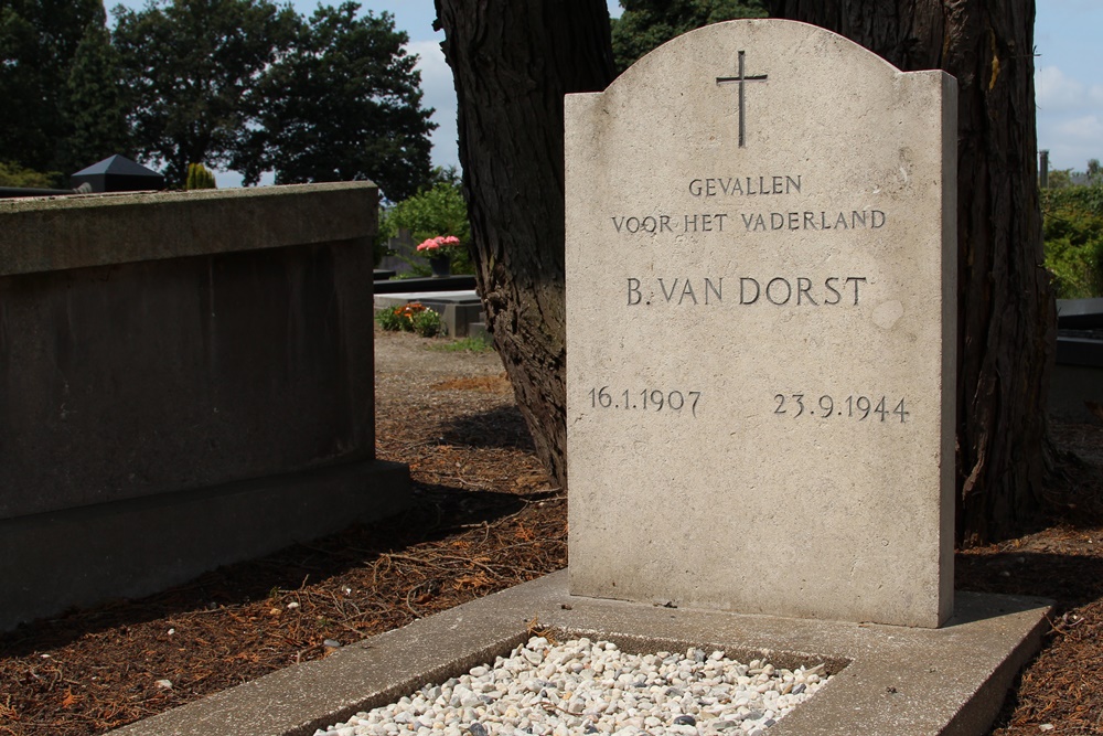 Dutch War Graves Catholic Cemetery Hortsedijk #2