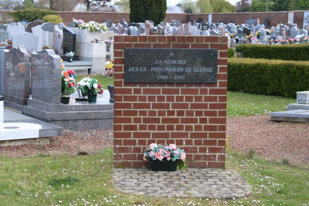 War Memorial Cemetery Quevaucamps #2