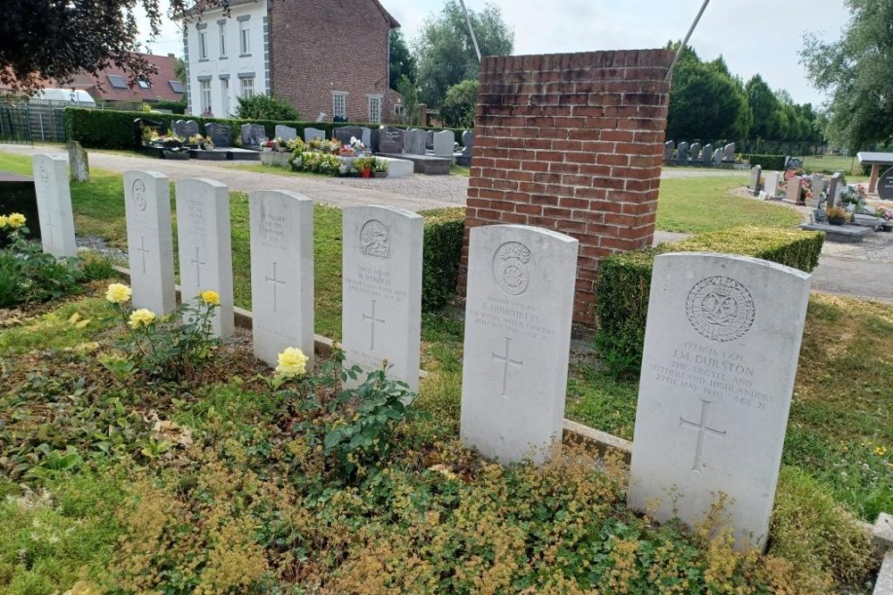 Commonwealth War Graves Calonne-sur-la-Lys #4