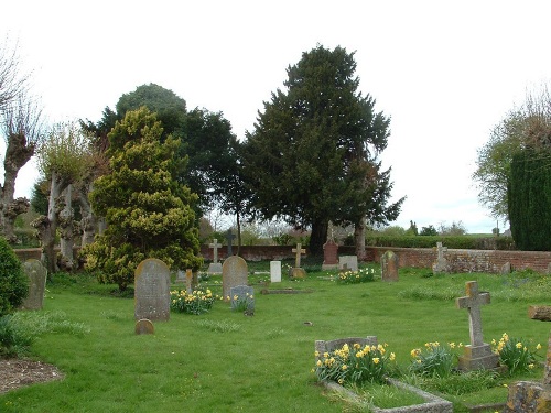 Commonwealth War Grave St. Mary Churchyard #1