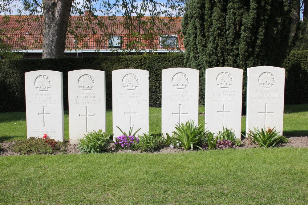 Commonwealth War Cemetery Ramparts (Lille Gate) #3
