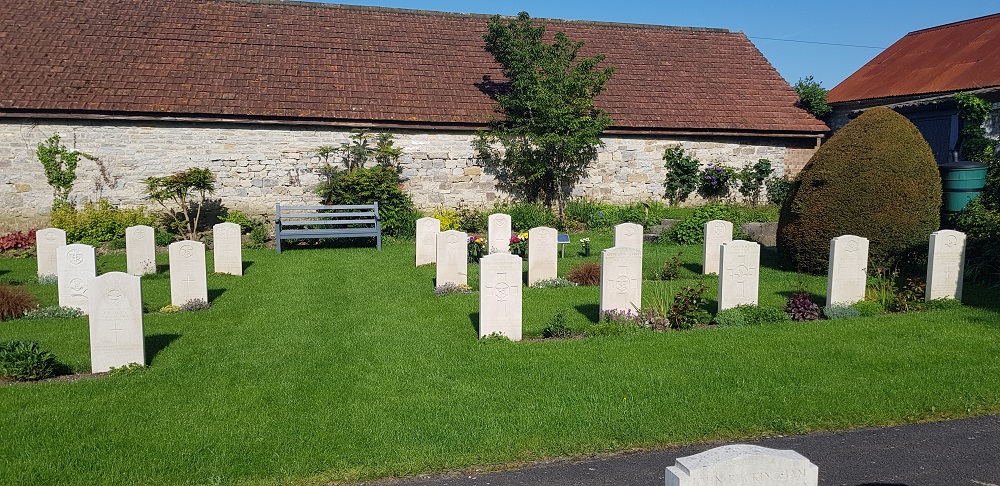 Oorlogsgraven van het Gemenebest Yeovilton Churchyard R.N.A.S. Extension #2