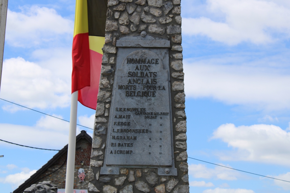 War Memorial Maisières #4