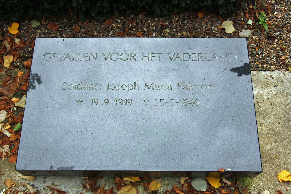 Nederlandse Oorlogsgraven Rooms Katholieke Begraafplaats Broeksittard #5