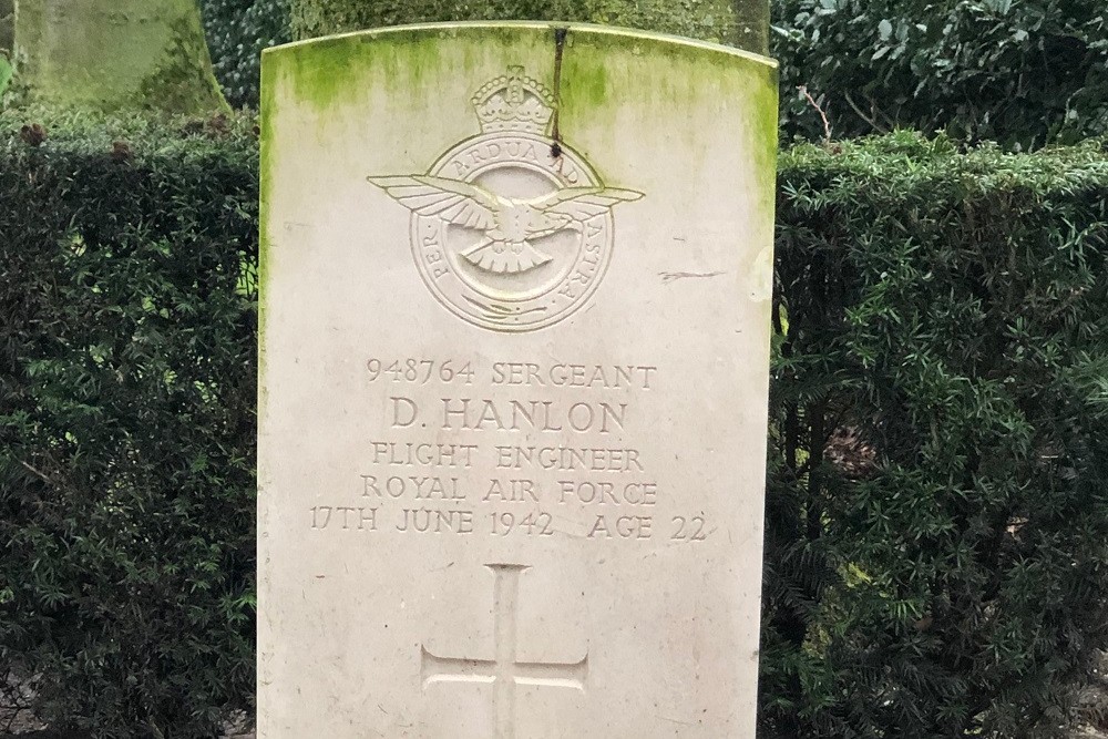 Commonwealth War Graves Old Municipal Cemetery Hardenberg #4