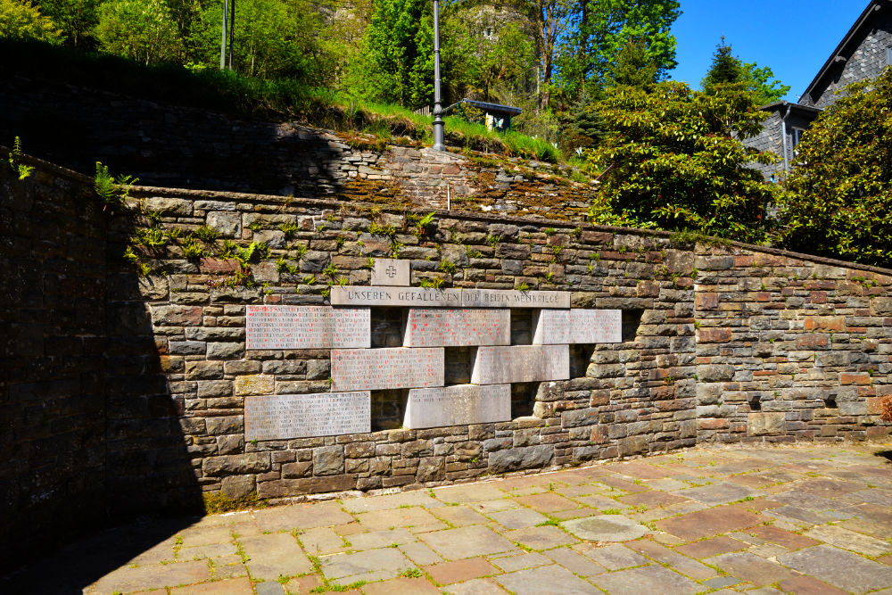 Oorlogsmonument Monschau #1