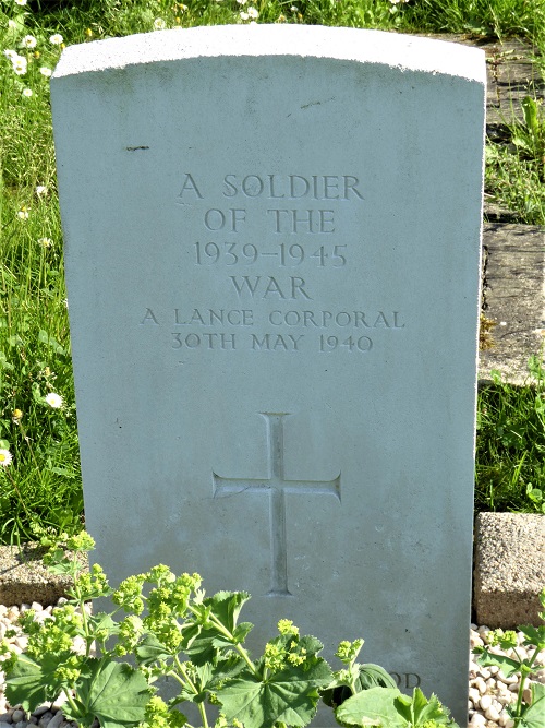 Commonwealth War Graves Houtem #5