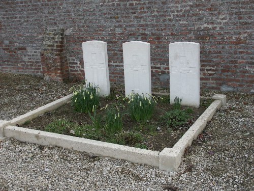 Oorlogsgraven van het Gemenebest Beaurevoir #2