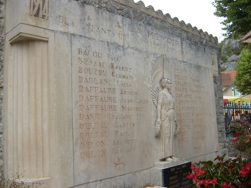 War Memorial Cabrerets