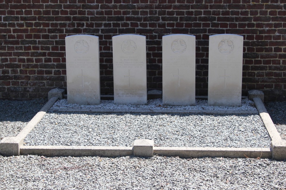 Commonwealth War Graves Ormeignies #3
