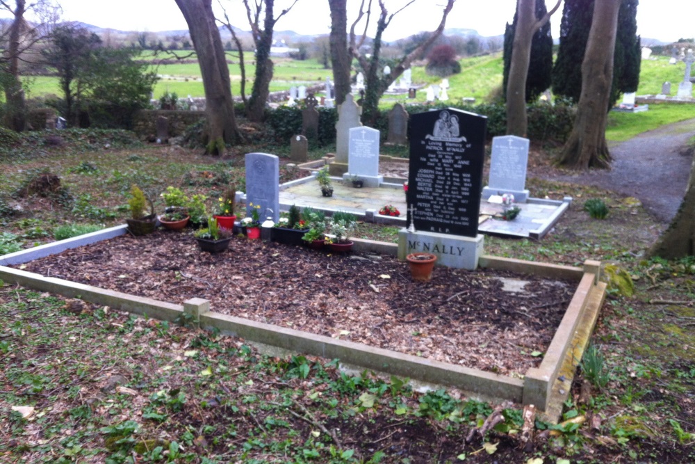 Commonwealth War Grave Kilmacowen Cemetery #1