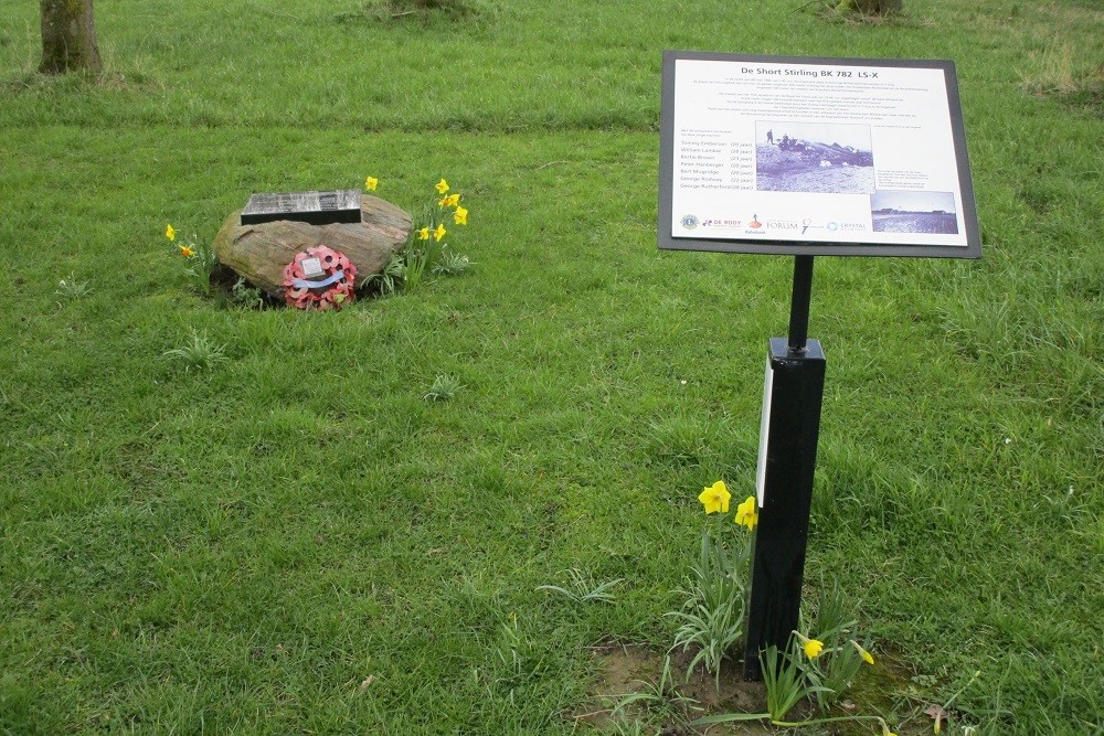 Memorial Crash Short Stirling BK 782