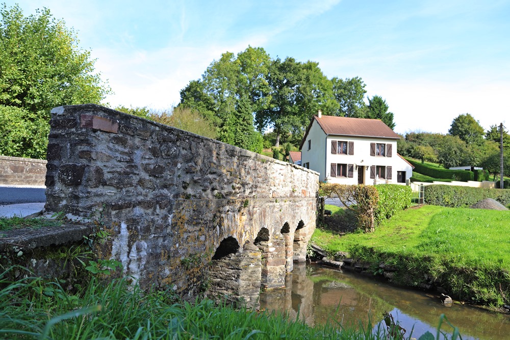 Le Pont de la Pierre #1