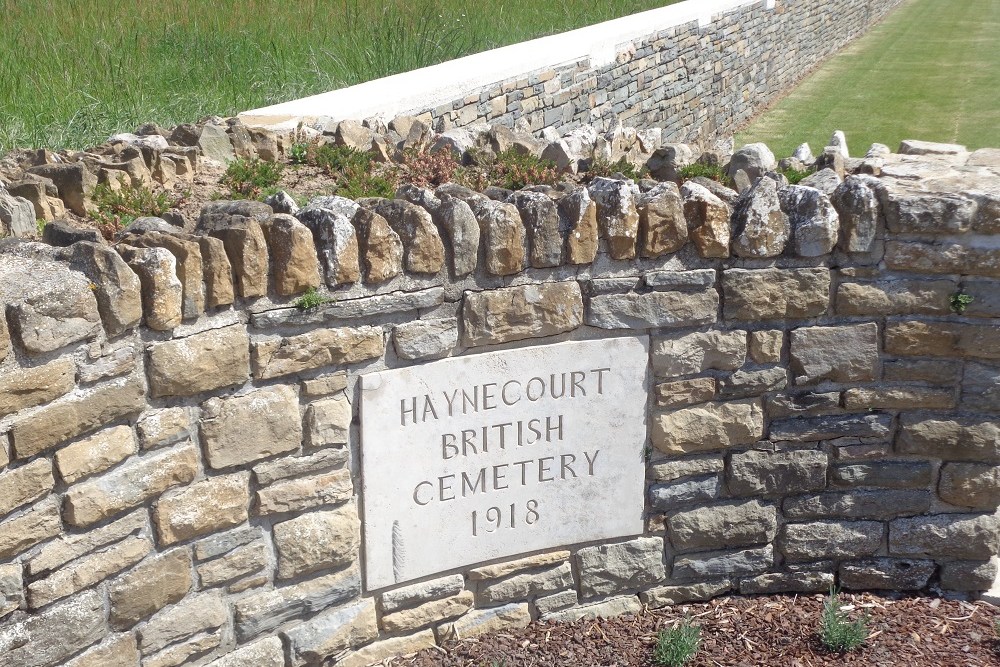 Commonwealth War Cemetery Haynecourt #3