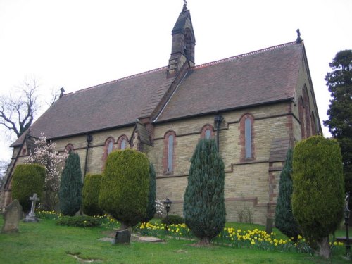 Oorlogsgraf van het Gemenebest St. Bartholomew Churchyard