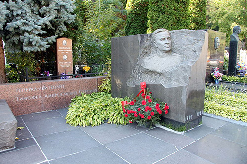 Graven Russische Oorlogsveteranen Baikove Begraafplaats