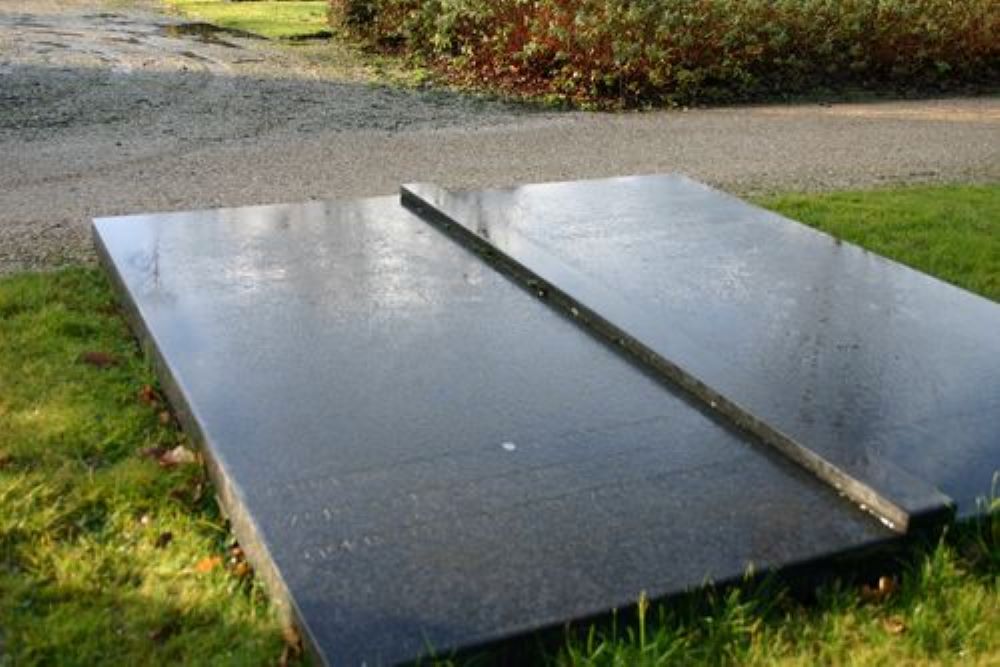 Dutch War Graves Municipal Cemetery #3