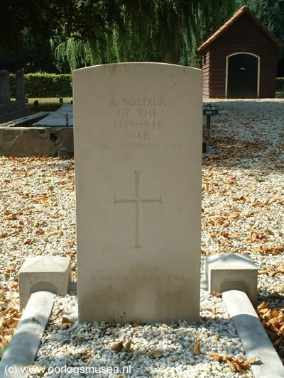 Commonwealth War Graves General Cemetery Opheusden #2