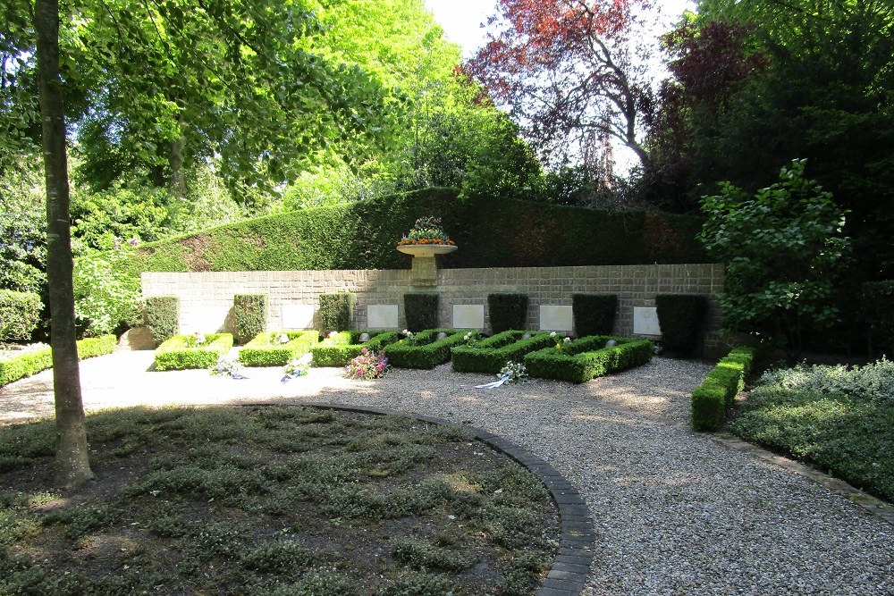 Dutch War Graves (Hofwijk) #1