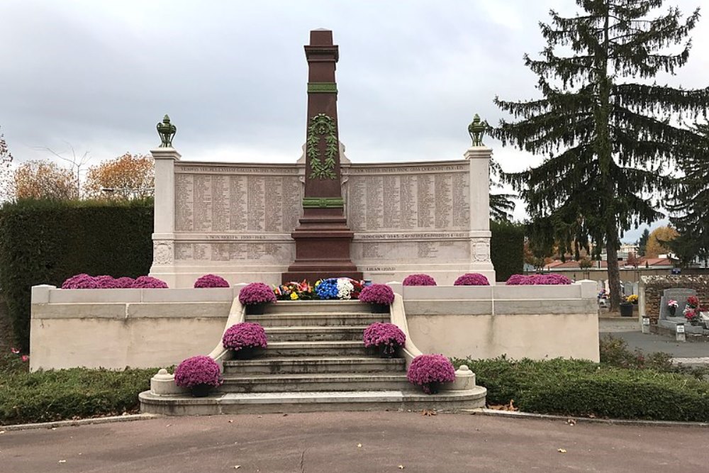 War Memorial Villefranche-sur-Saône