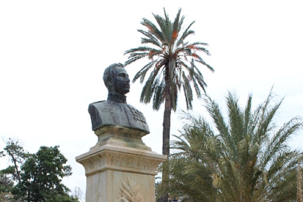 Buste Giuseppe Mancino, Villa Bonanno Park Palermo #1