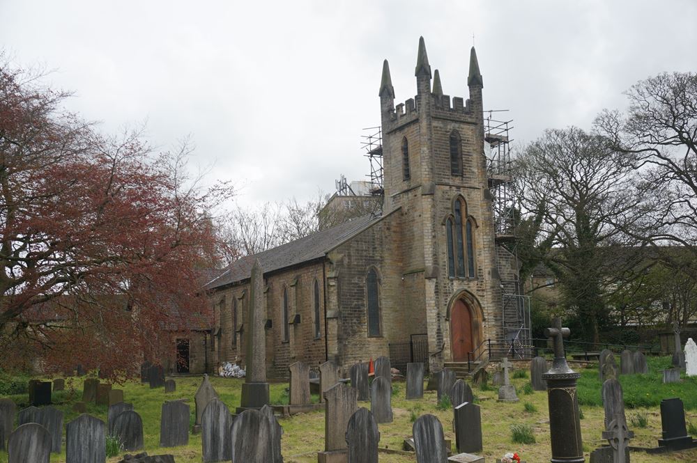 Commonwealth War Graves St. Luke Churchyard