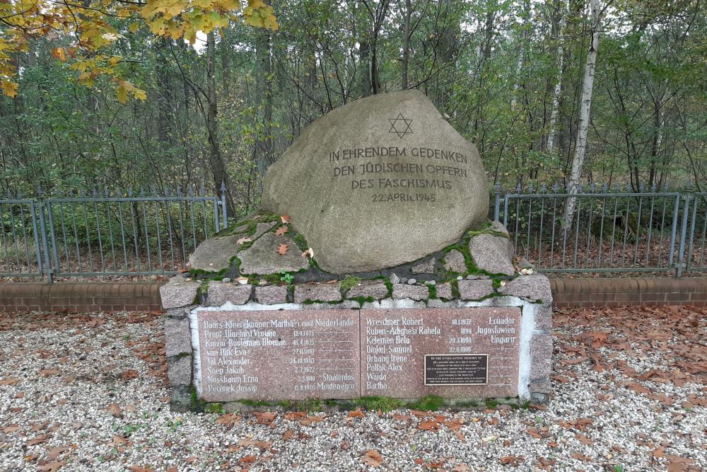 Monument Massagraf Spoorwegpaal 101,6 #1