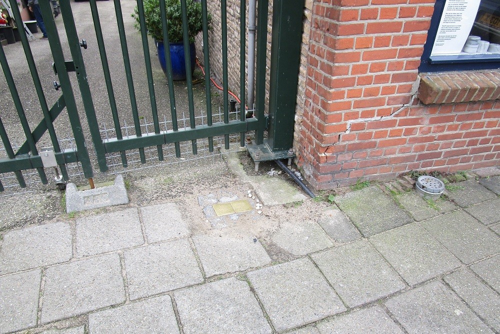 Stolpersteine Karnemelksloot 102 #5