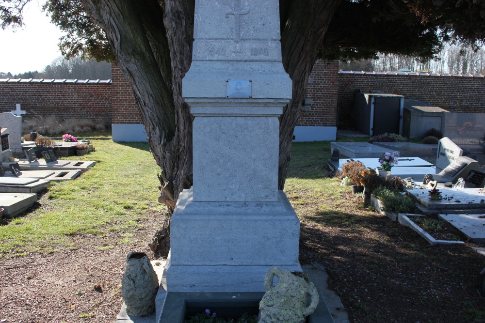 War Memorial Cemetery Mellery #3