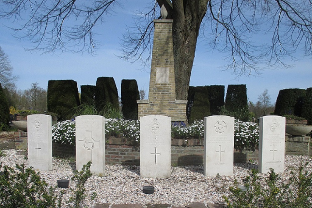 Commonwealth War Graves Protestant Cemetery Bergum #1