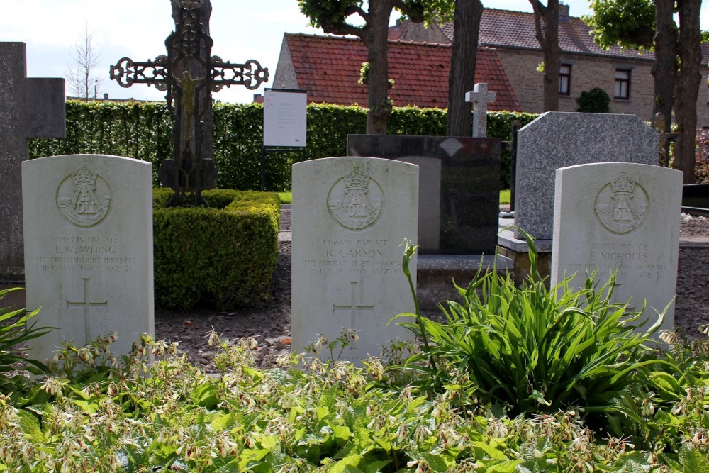 Commonwealth War Graves Wulveringem #2