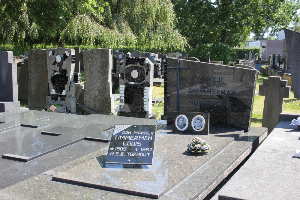 Belgian Graves Veterans Old Cemetery Torhout #2