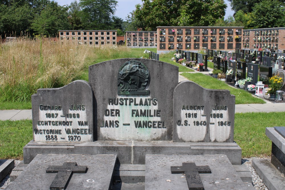 Belgian Graves Veterans Beringen #2