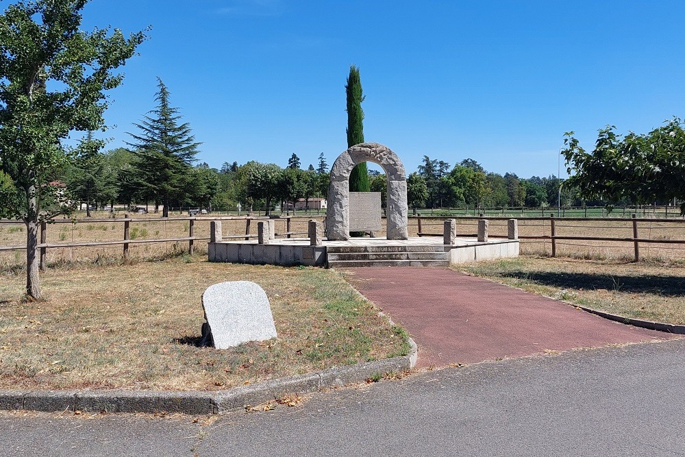 War Memorial Veauchette