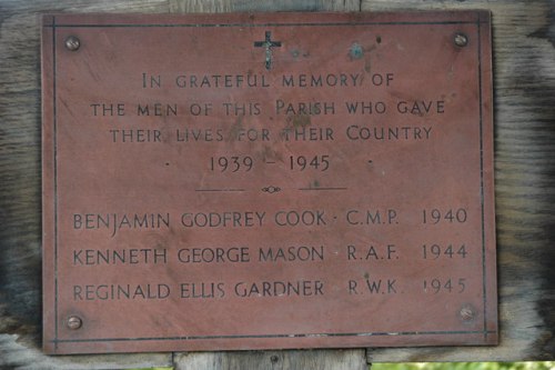 Oorlogsmonument St Egwinn's Church