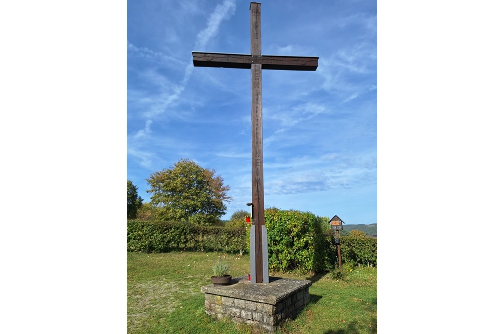 Ostland Cross Kall