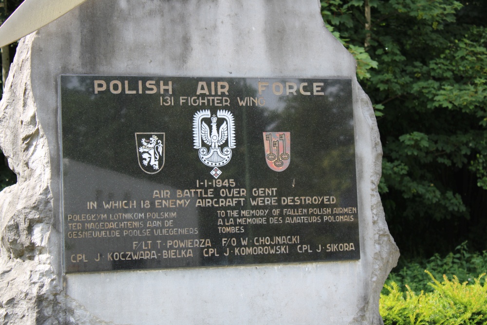 Monument Poolse vliegeniers Sint-Denijs-Westrem	 #3