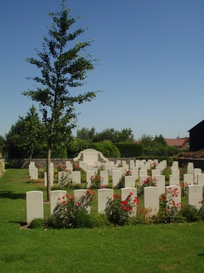 Commonwealth War Cemetery Zelobes (Indian)