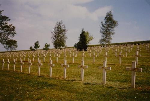 French War Cemetery Landrecourt-Lempire