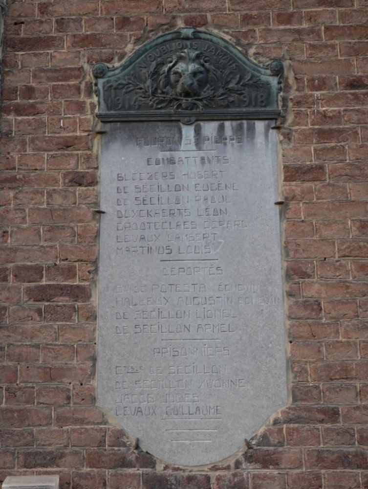 War Memorial Sint-Pieters-Voeren #4