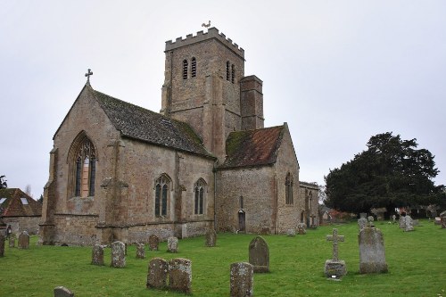 Commonwealth War Graves All Saints Churchyard