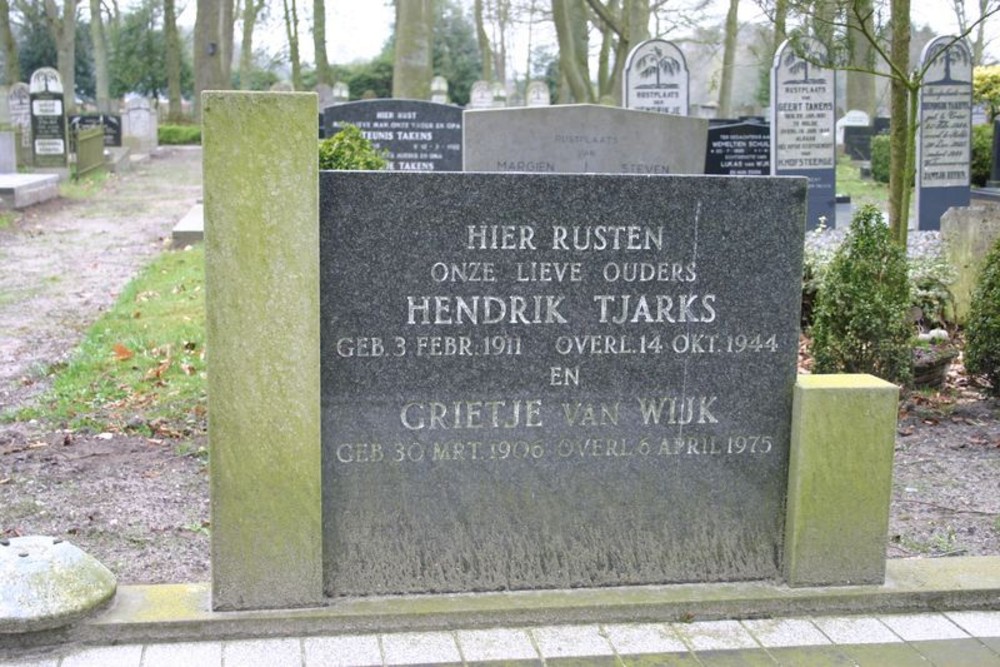 Dutch War Graves Rolde #3