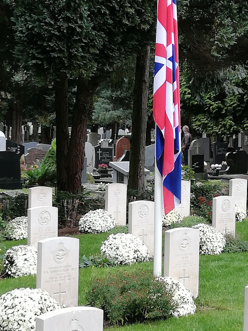 Oorlogsgraven van het Gemenebest Algemene Begraafplaats Maastricht #3