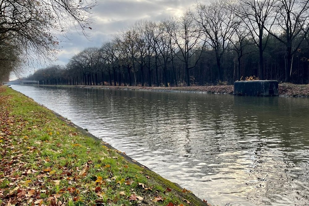 Bunker 19 Grensstelling Bocholt-Herentals Kanaal #1