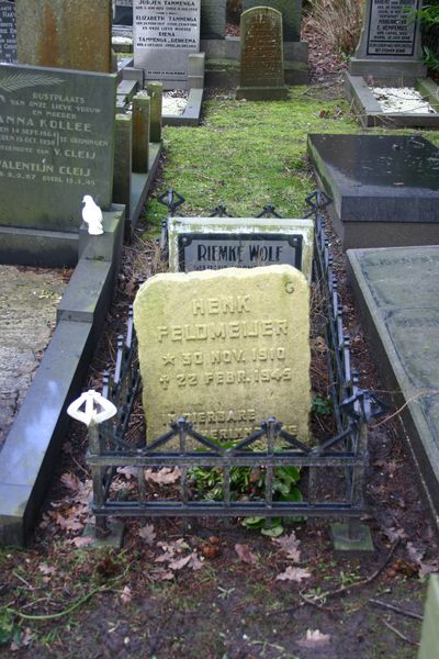 Dutch War Graves Cemetery Esserveld #2