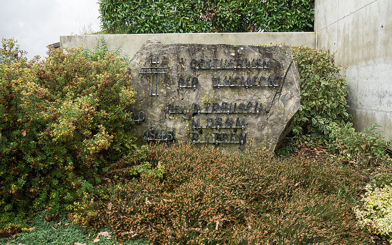 Oorlogsmonument Begraafplaats Selscheid