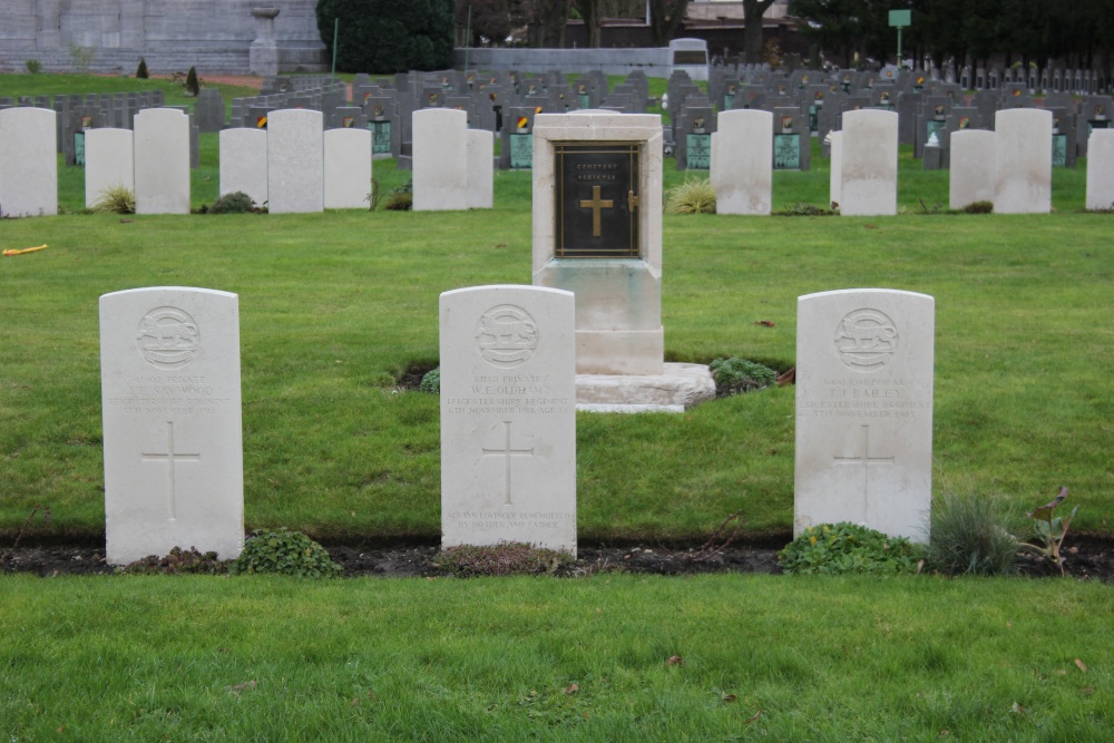 Commonwealth War Graves Lige (Robermont) #4