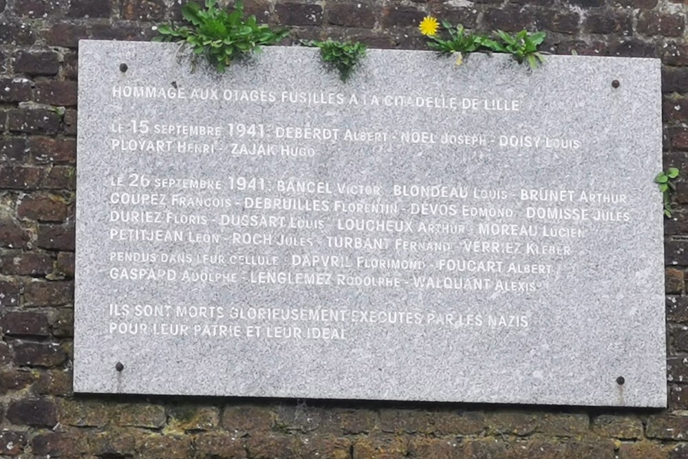 Gedenkteken Vermoorde Mensen Citadel Lille #1