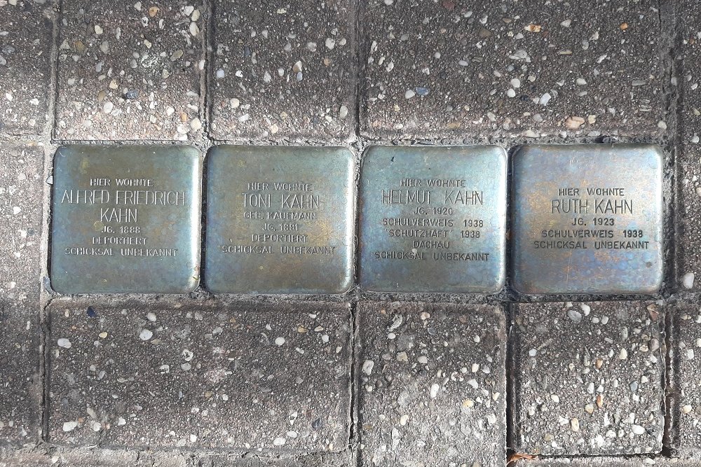 Stumbling Stones Mühlenstraße 15