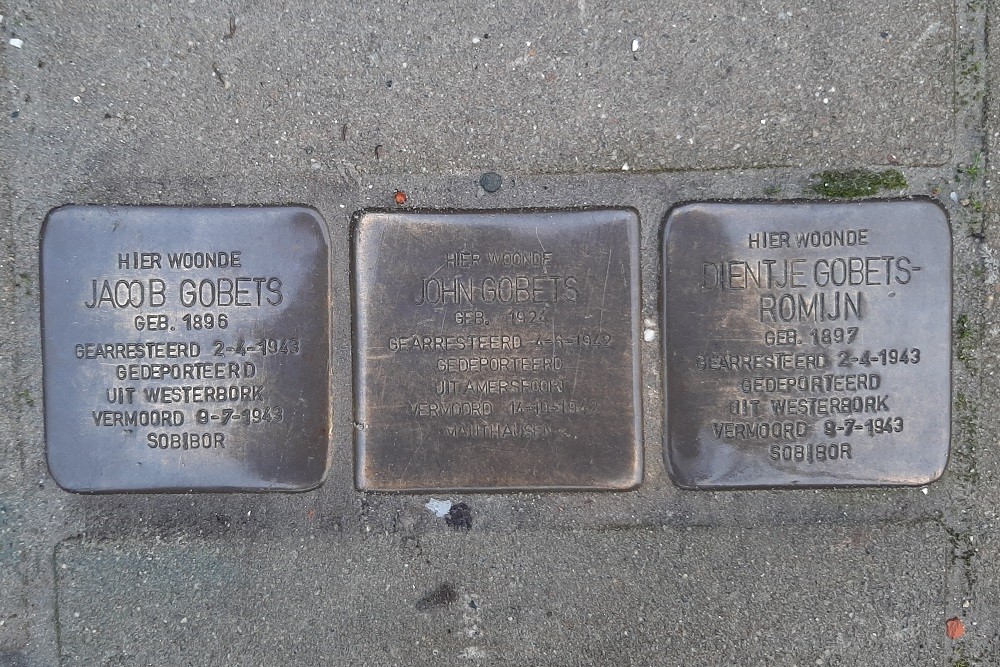 Stolpersteine Veeteeltstraat 104 #1